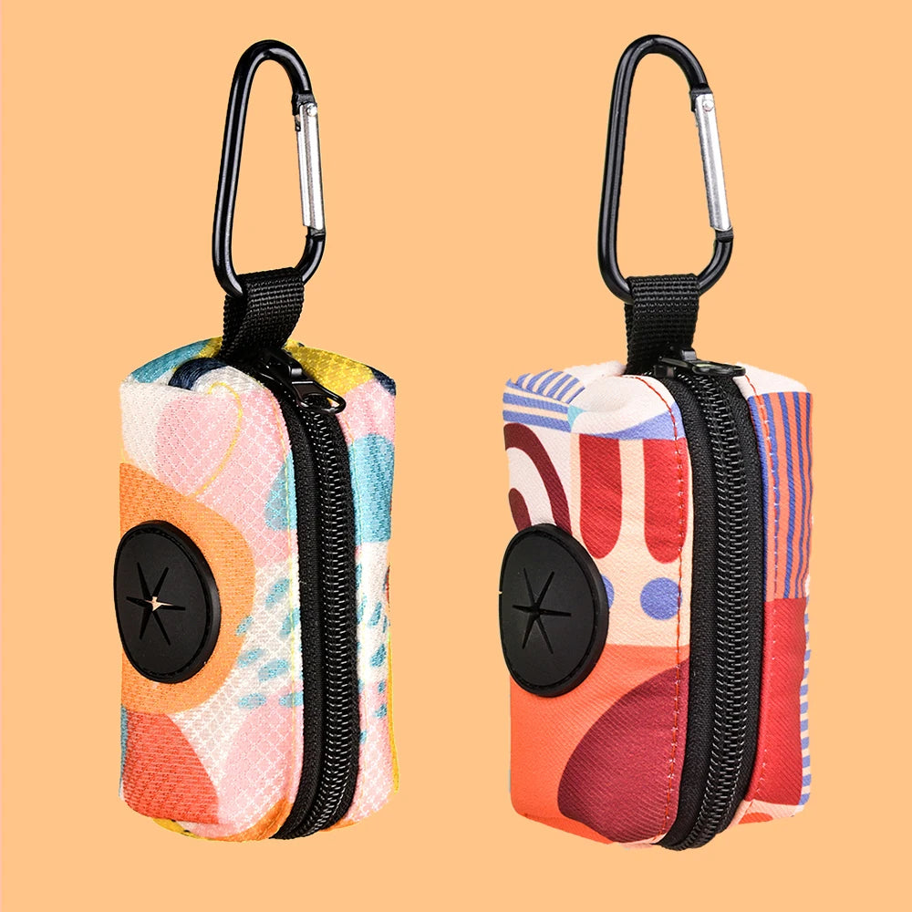 Universal Dog Poop Bag Holder – Clip-On Carrier for Any Leash (1–2PCS)
