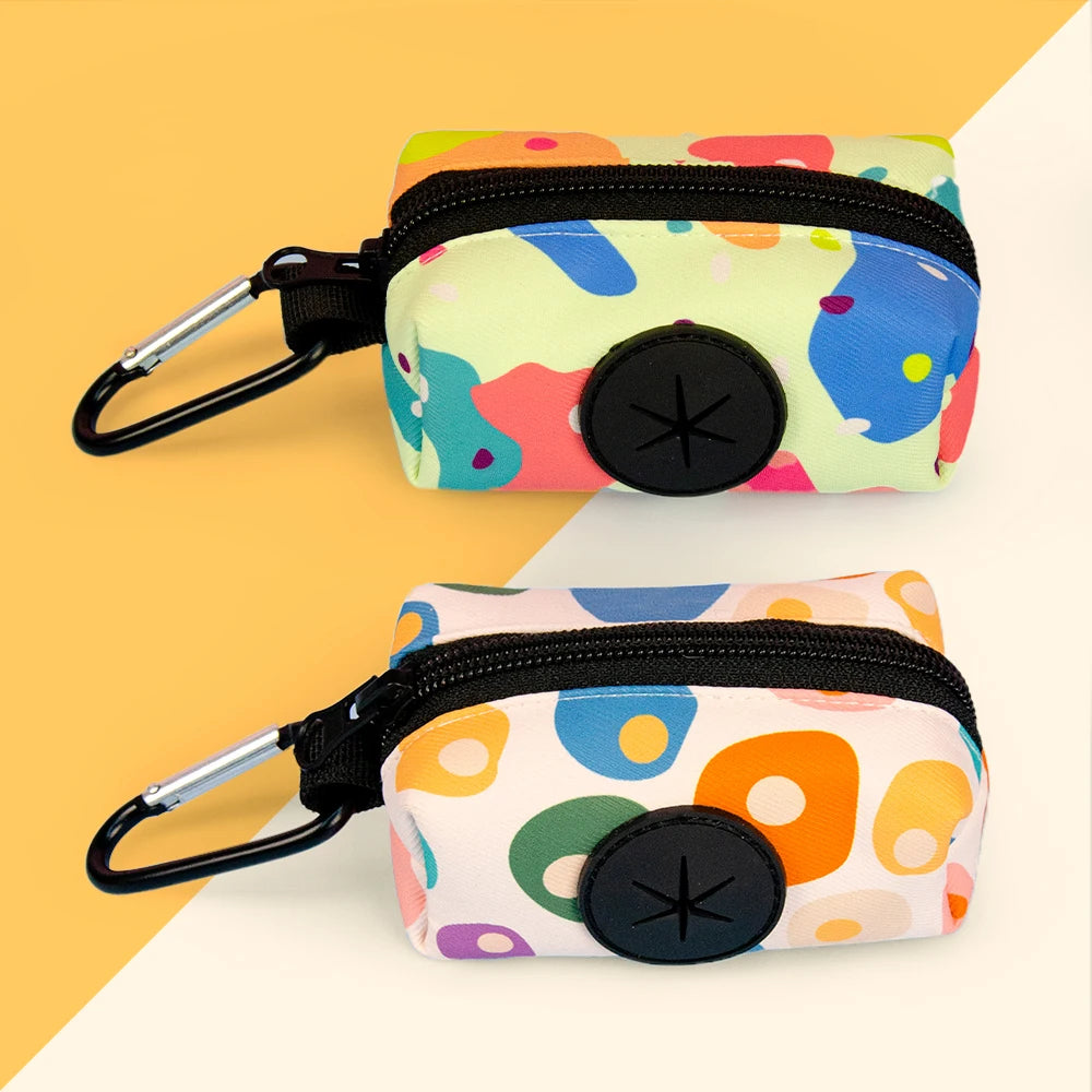 Universal Dog Poop Bag Holder – Clip-On Carrier for Any Leash (1–2PCS)