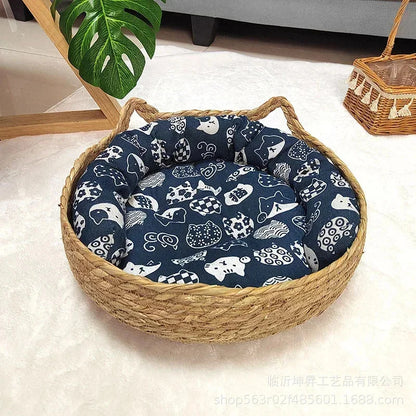 Woven Rattan Pet Bed – Round Donut Design with Soft Cushion for Cats & Small Dogs