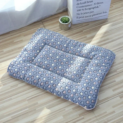 Double-Sided Plush Pet Mat – Soft Warm Cushion Blanket for Cats & Small Dogs