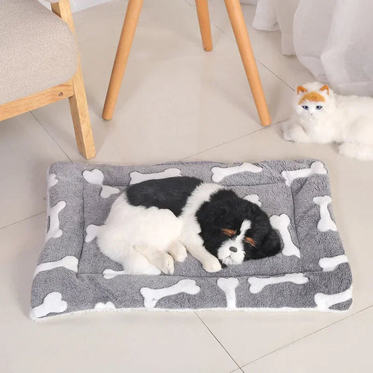 Double-Sided Plush Pet Mat – Soft Warm Cushion Blanket for Cats & Small Dogs
